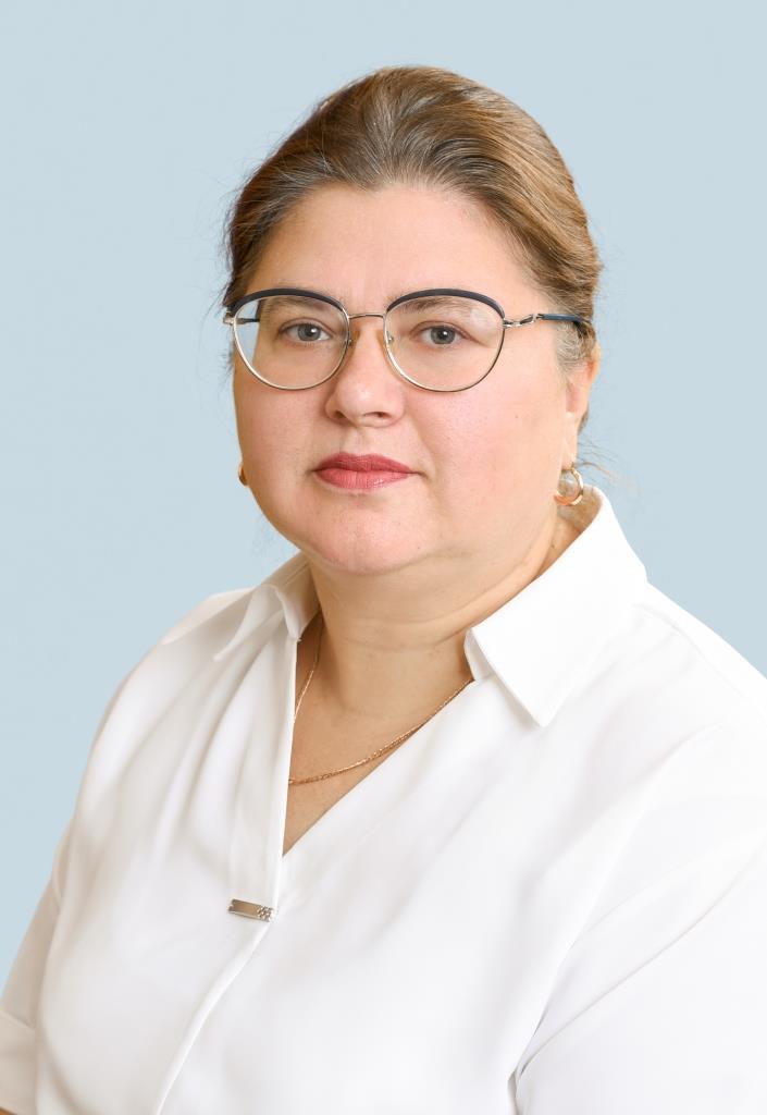 Крамарова Елена Николаевна.