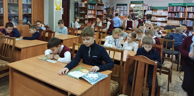Мы теперь читатели.